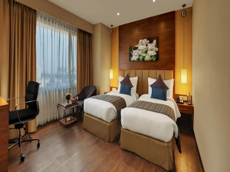 Hotel Ramada Ahmadábád Exteriér fotografie