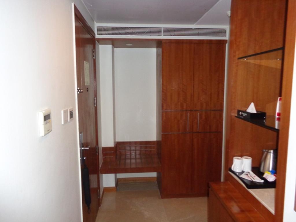 Hotel Ramada Ahmadábád Exteriér fotografie